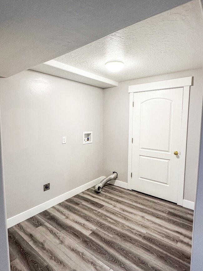 Building Photo - 4441 Wynridge Ln