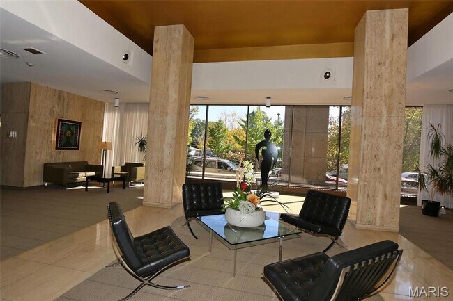 Building Photo - 4501 Lindell Blvd
