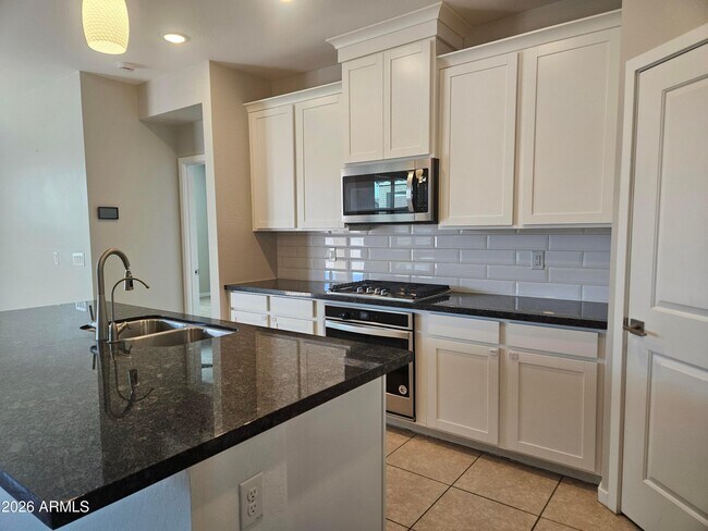 Building Photo - 4071 E Giara St