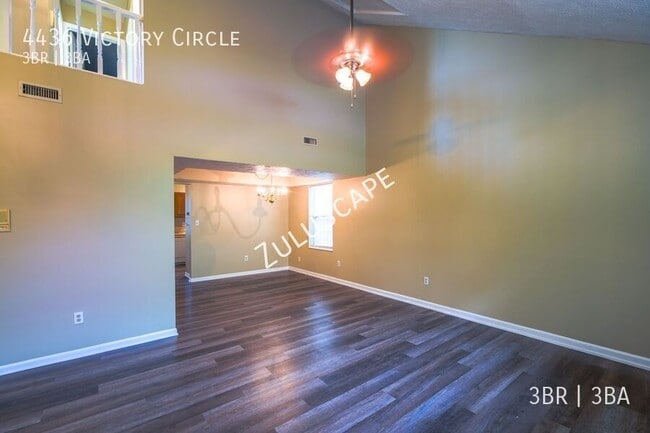 Building Photo - 4436 Victory Cir