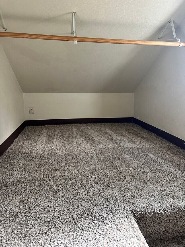 Building Photo - Private Boise Bench Studio Home