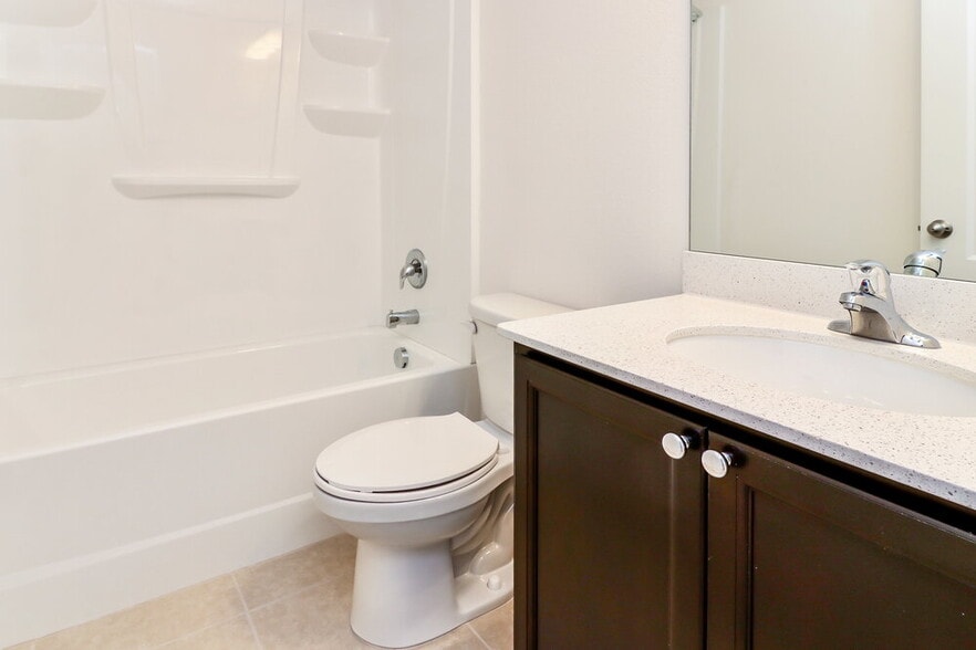 Building Photo - 4176 High Ridge Ave