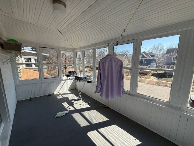 Building Photo - 1675 Van Buren Ave