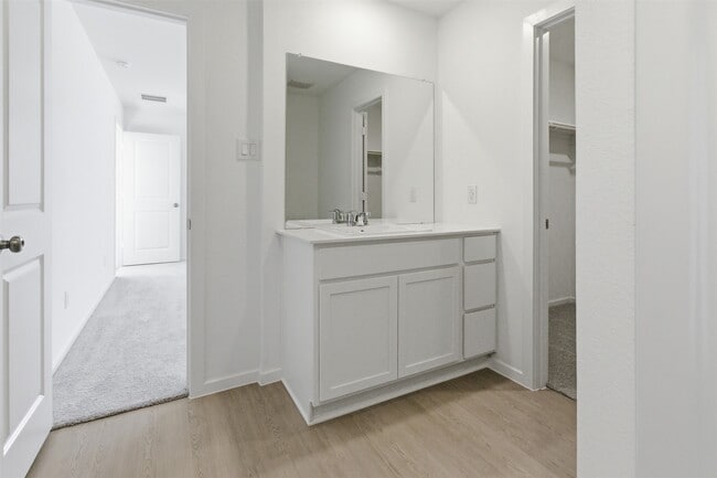 Building Photo - 19747 US-59