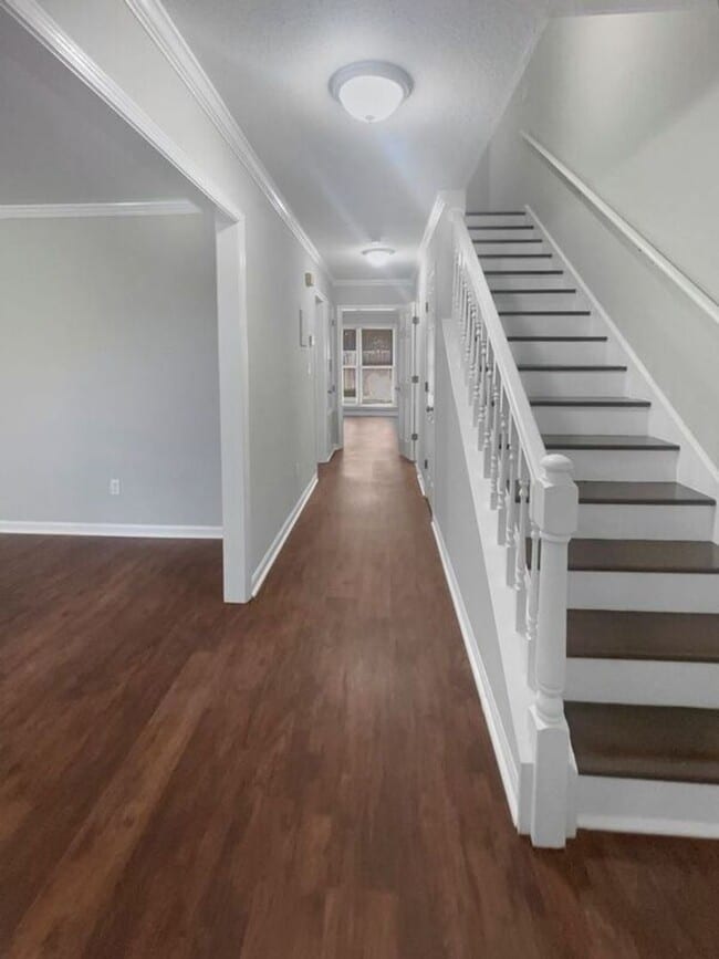Building Photo - 3414 Kensington Ct