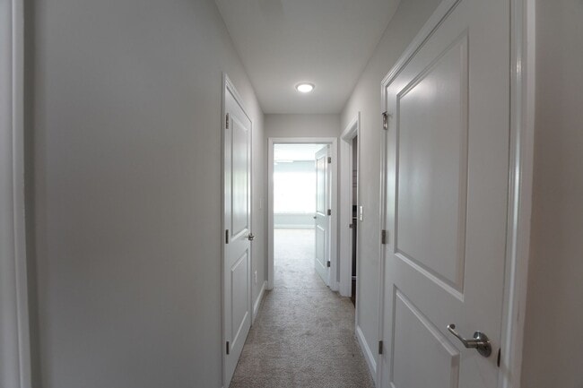 Building Photo - 282 Judson Wy