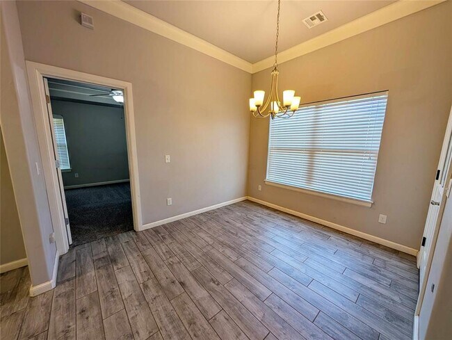 Building Photo - 2349 Santa Monica St