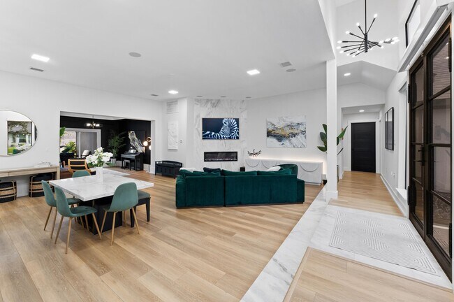 Building Photo - 10826 Moonlight Dr