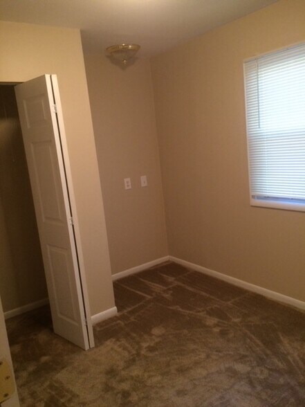 Building Photo - 205 Galewood Drive