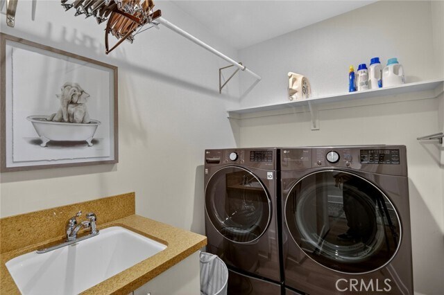 Building Photo - 214 Avenida Montalvo