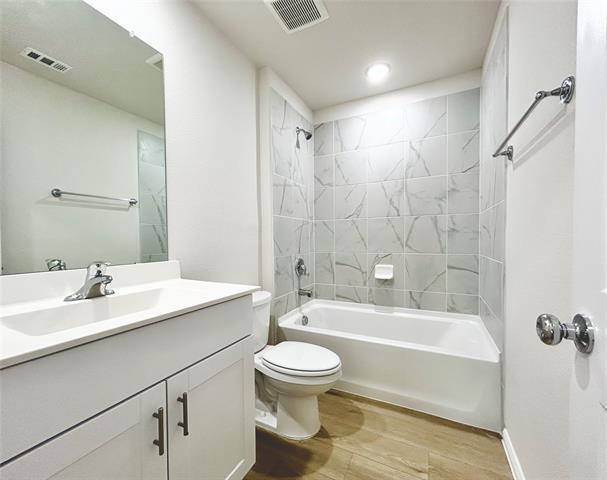 Building Photo - 2505 McNally Dr