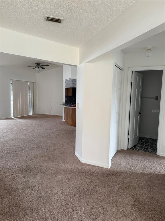 Building Photo - 664 Royalty Ct