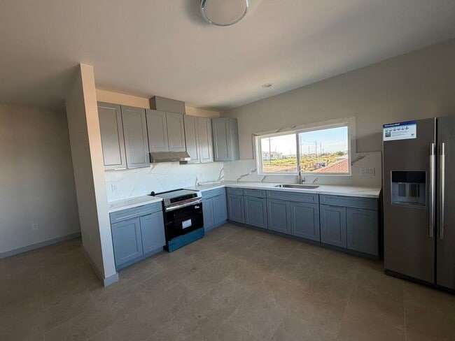 Building Photo - 2 Bedroom 1 Bath home