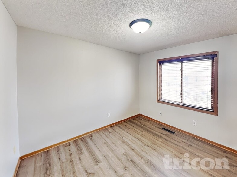 Building Photo - 13734 Glenhurst Ln