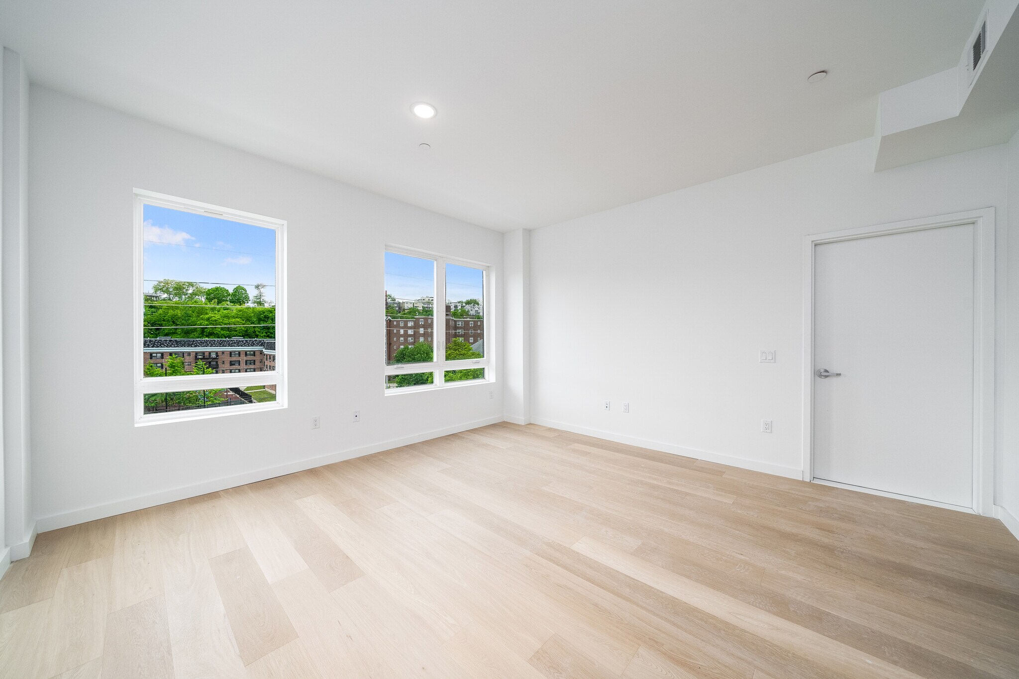 Building Photo - 417 Jackson St