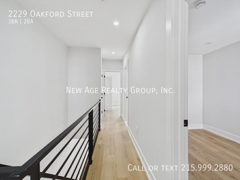 Building Photo - 2229 Oakford St