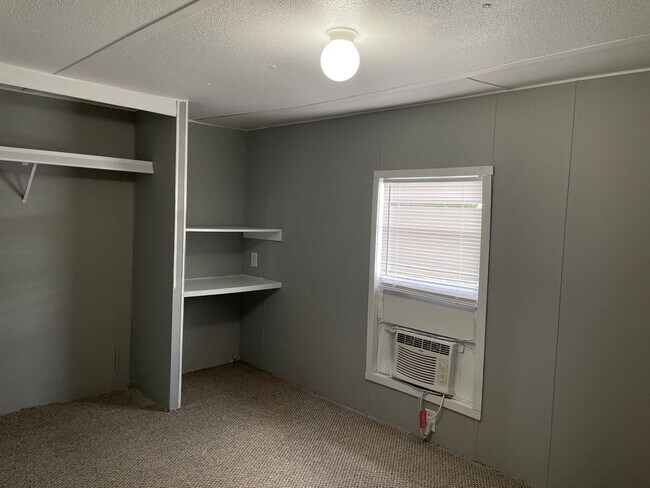 Building Photo - 116 Whisper Ln