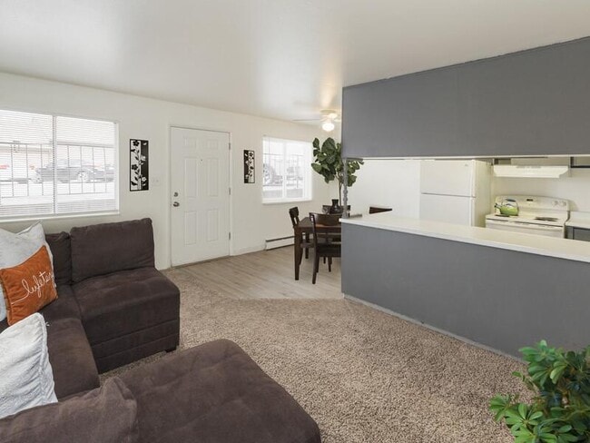 Building Photo - Penrose Plaza