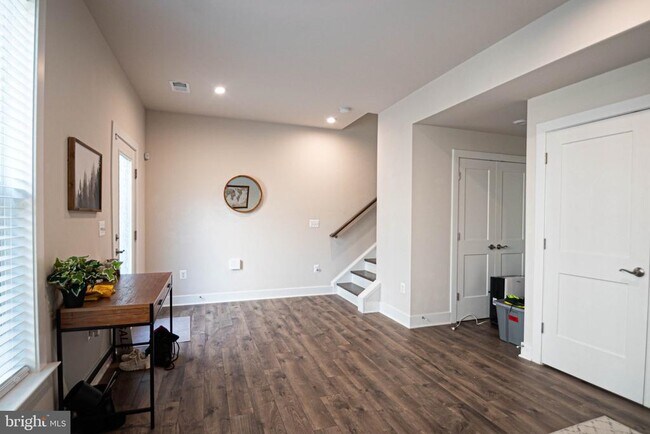Building Photo - 2453 Liberty Lp