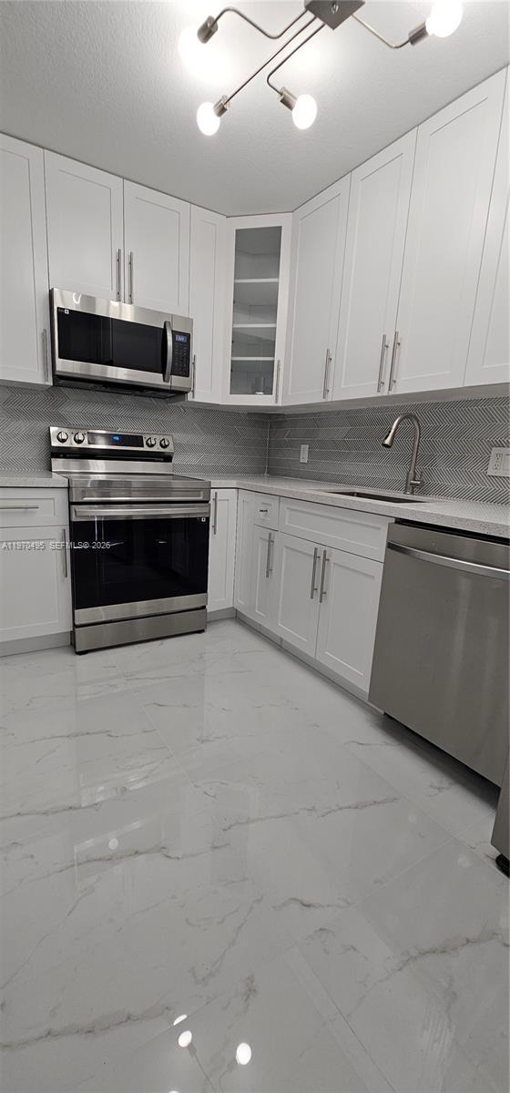 Building Photo - 3310 Meridian Way S