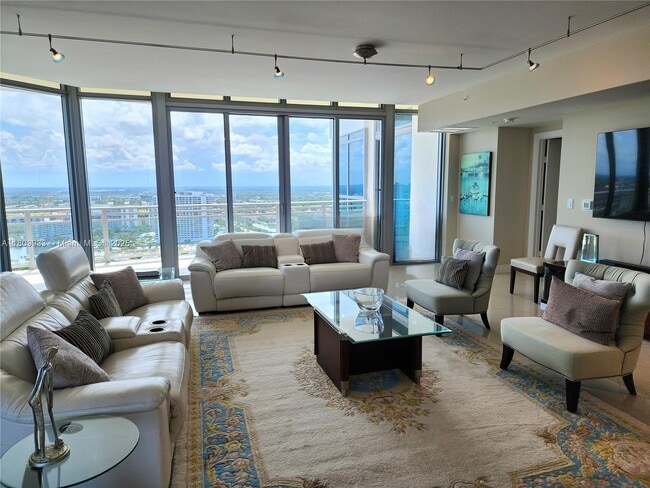 Building Photo - 3535 S Ocean Dr