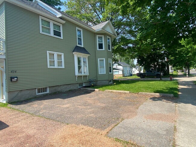 Building Photo - 629 Scott St