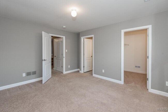 Building Photo - 2708 Brook Hill Ln