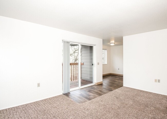 Interior Photo - Rivercrest Apartments