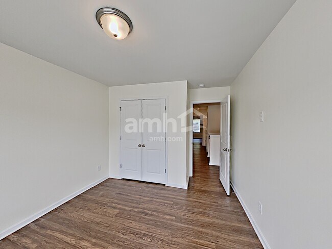 Building Photo - 504 Woodall Rd