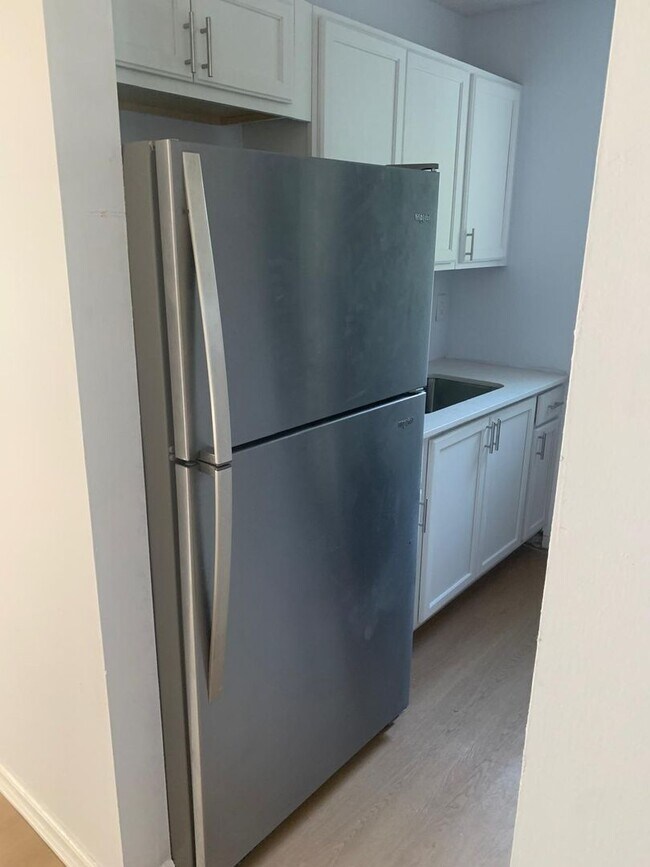 Building Photo - 116 N F St