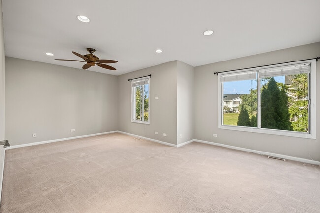 Building Photo - 7918 Knottingham Cir