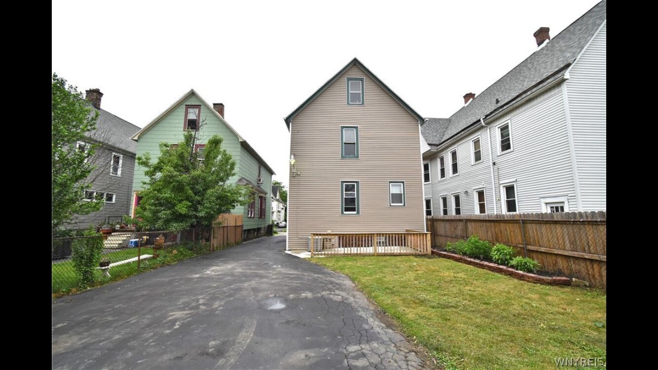 Building Photo - 60 Richfield Ave