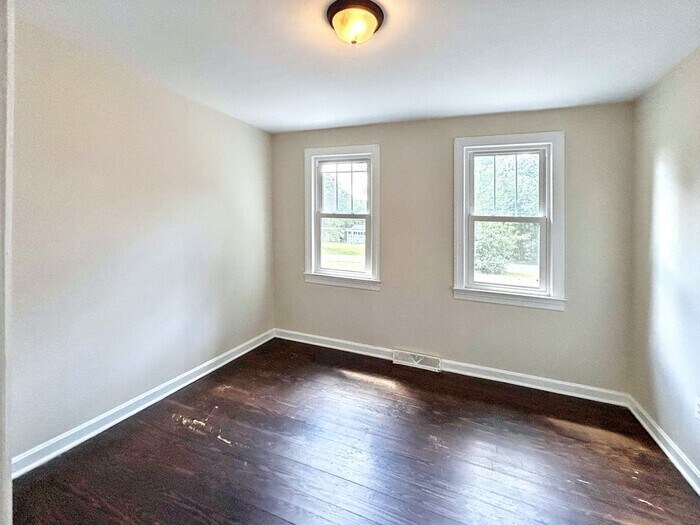 Building Photo - 146 Van Horn Ln