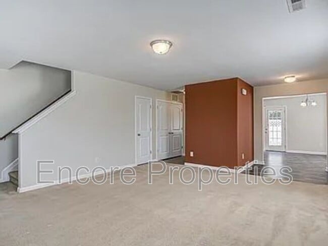 Building Photo - 4293 Youngstown Dr