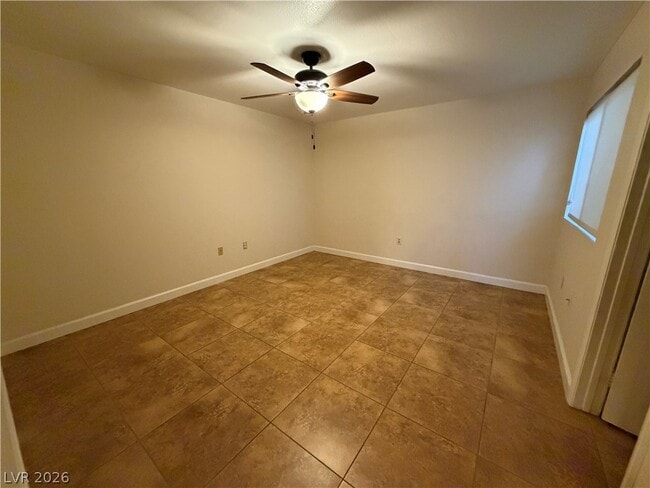 Building Photo - 2140 Pinetop Ln