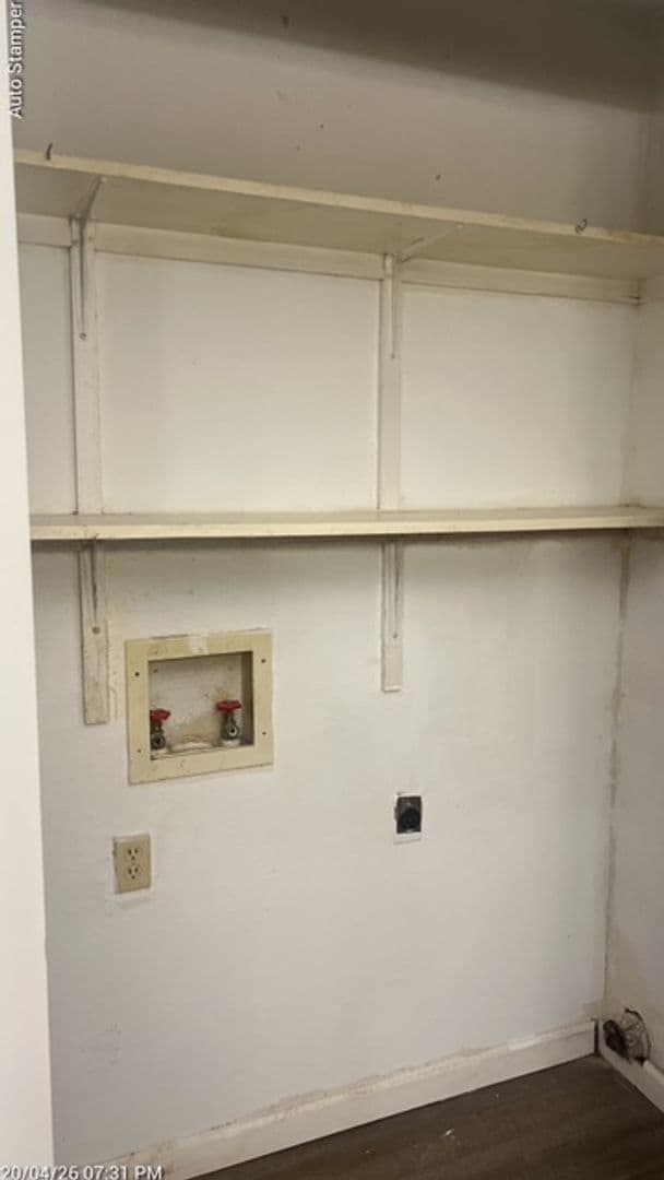 Building Photo - 405 Bryan Dr