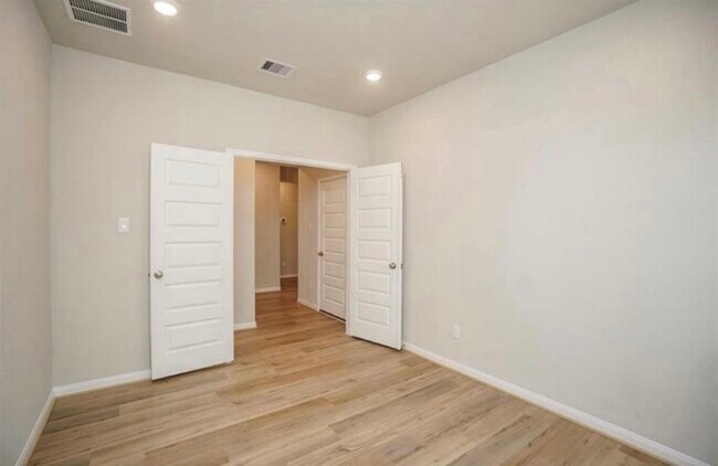 Building Photo - 21607 Blue Sapphire Ct