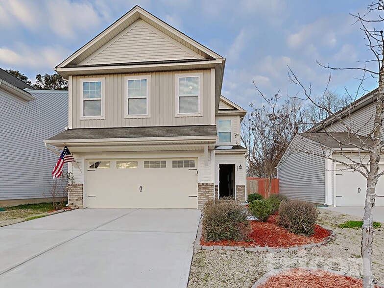 Building Photo - 817 Alta Wy