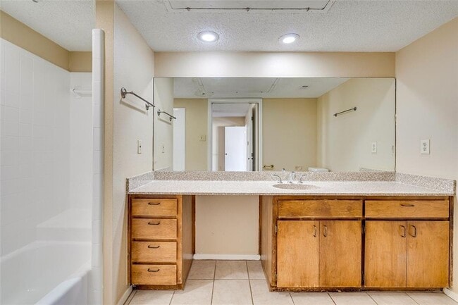 Building Photo - 2612 San Pedro St