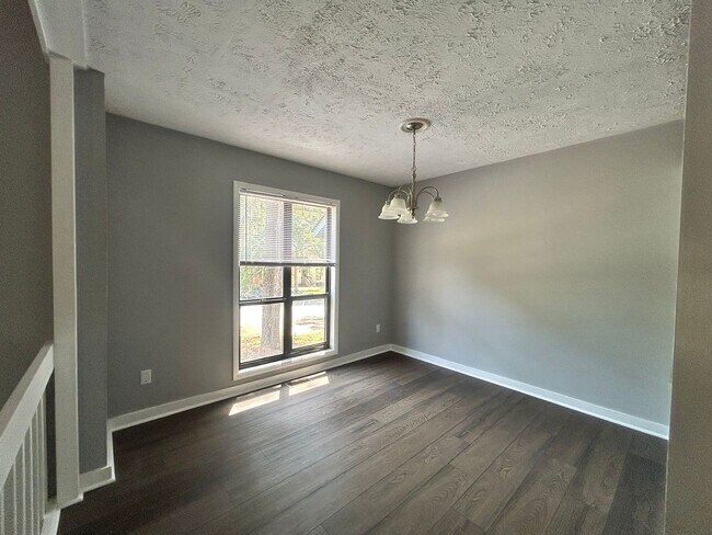 Building Photo - 6466 Kelmscot Ct