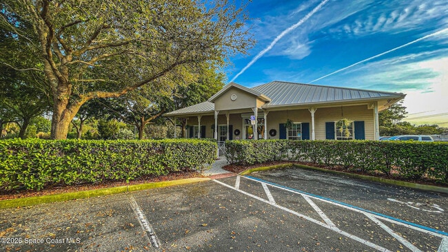 Building Photo - 537 Mason Dr
