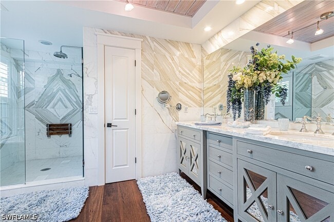 Building Photo - 287 11th Ave S