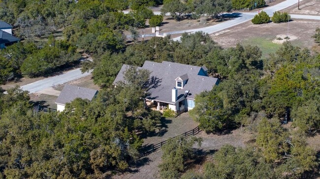 Building Photo - 403 Stirrup Dr