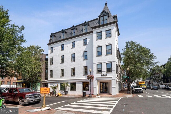 Building Photo - 3223 Prospect St NW