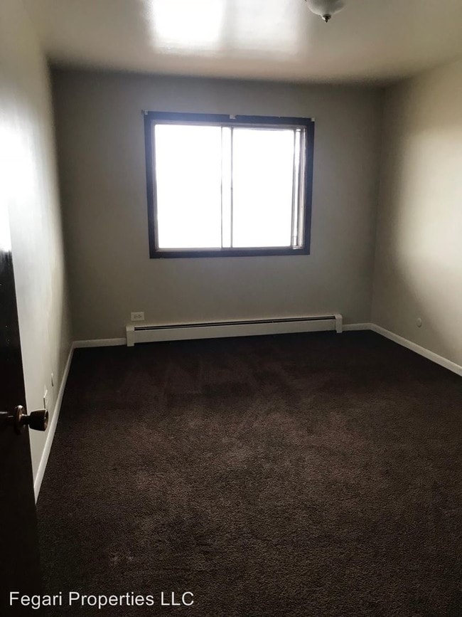 2040 N Pine St 2040 N Pine St Waukegan IL 60087 Apartment Finder