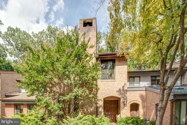 Building Photo - 5707 Waters Edge Landing Court