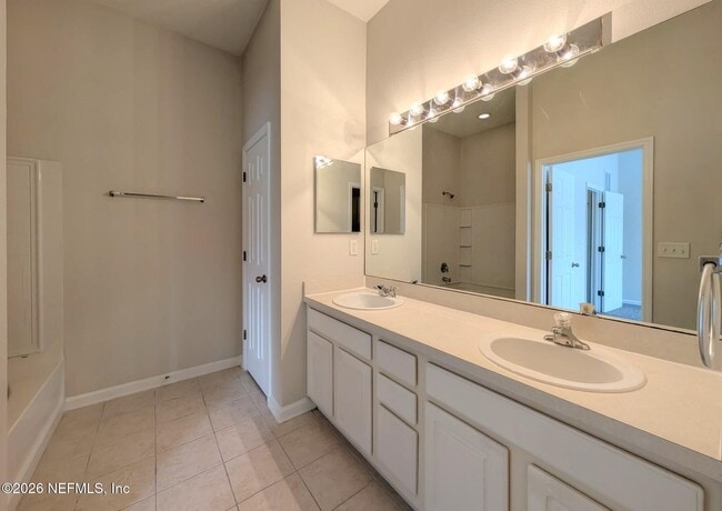 Building Photo - 5792 Sandstone Way