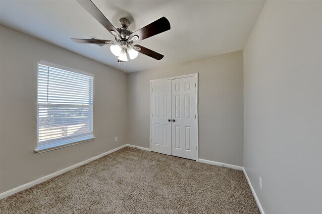 Building Photo - 7203 Towering Pine Ln