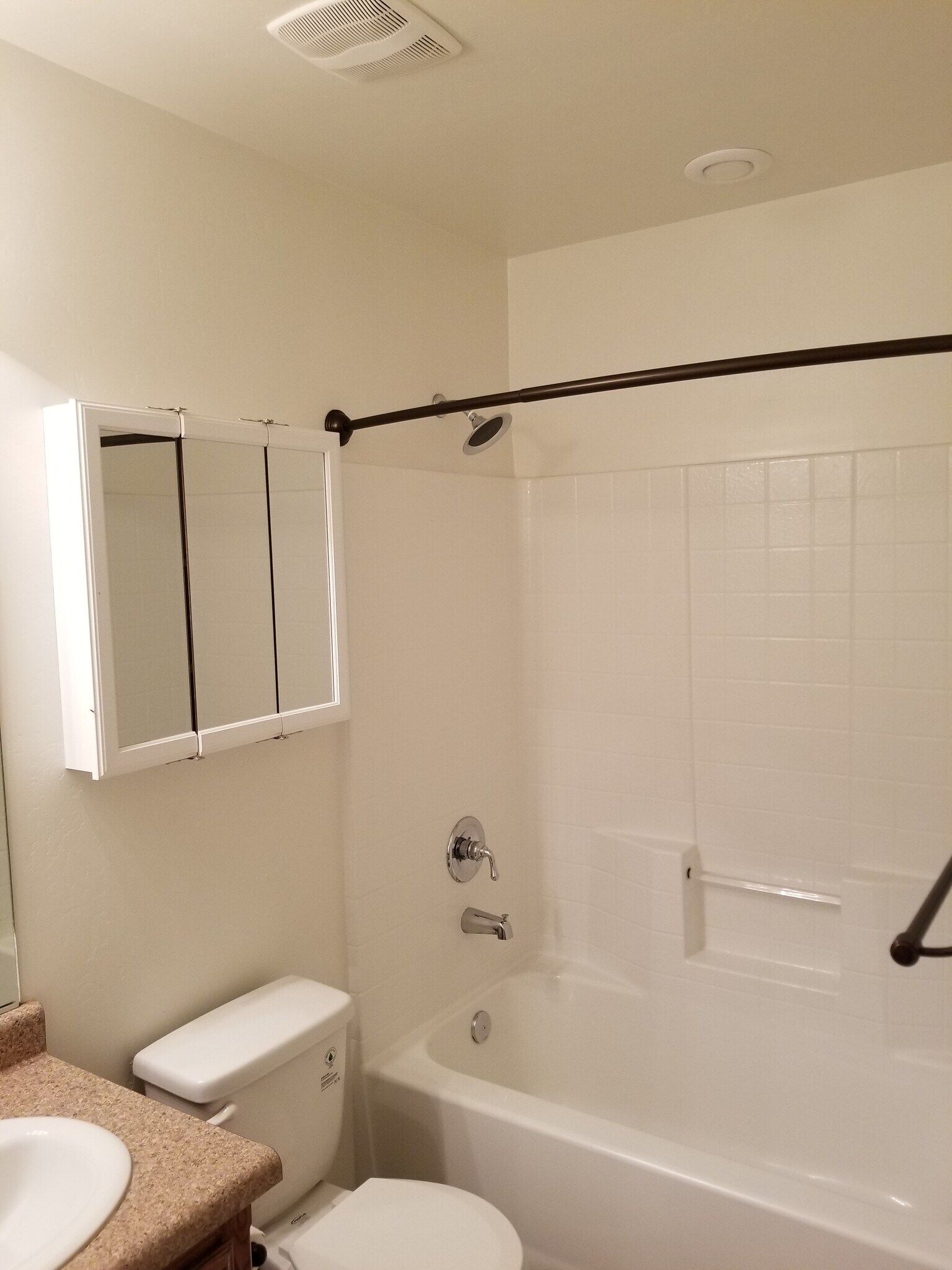 Master Bathroom - 2756 Chardonnay Ln