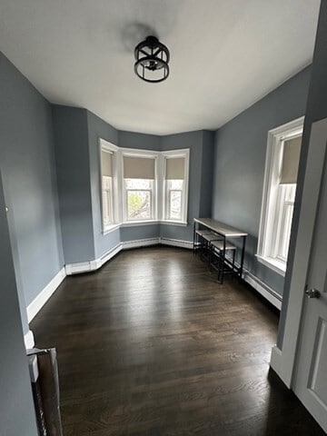 Building Photo - 17 Savin Hill Ave